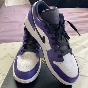 Nike- Air Jordan 1 Lows (GS)- Court Purple